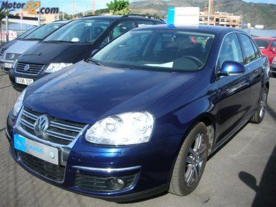 VOLKSWAGEN JETTA 1.9 TDI ADVANCE - Malaga