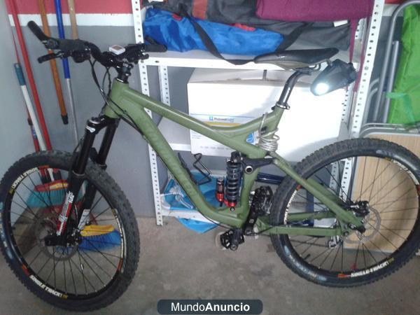 bicicleta descenso-enduro urge vender