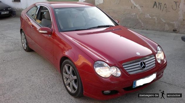 Vendo Mercedes Benz c 220  del Año 2005