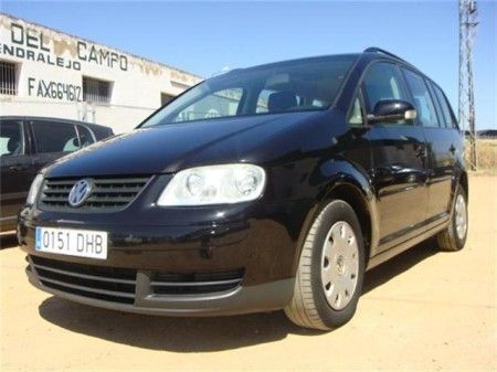 VOLKSWAGEN TOURAN 1.9 TDI EDITION 105 - Badajoz