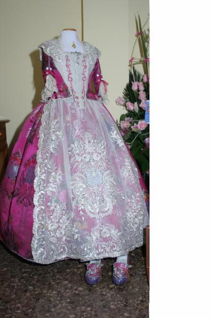 VENDO TRAJE DE SIGLO