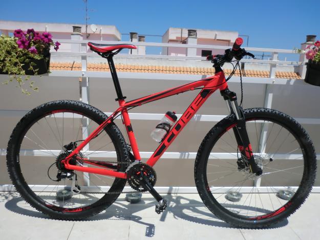 Bicicleta de montaña Cube Aim 29 Cross Country