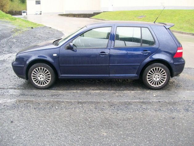 VOLKSWAGEN Golf 1.9TDI Soul 100