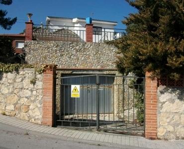 Casa adosada en Torre de Claramunt, La