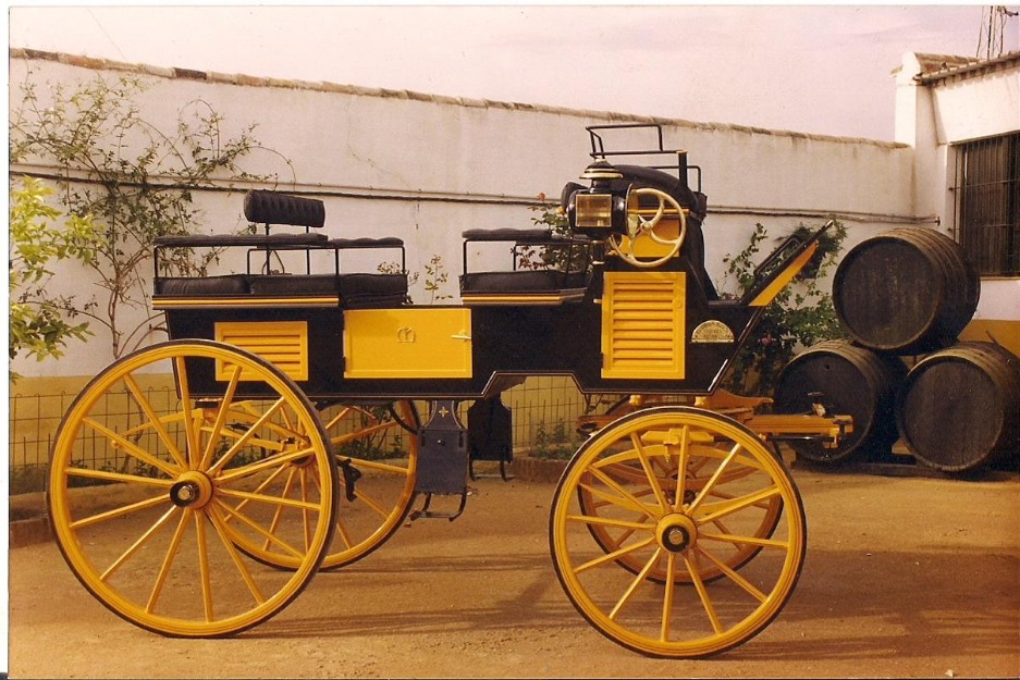 Restauración de Carruajes. Complementos y accesorios de enganches. Coches de caballos.