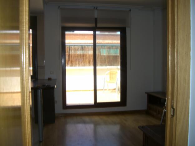 Vendo en Bº. Tetuan, ático 1 dormitorio