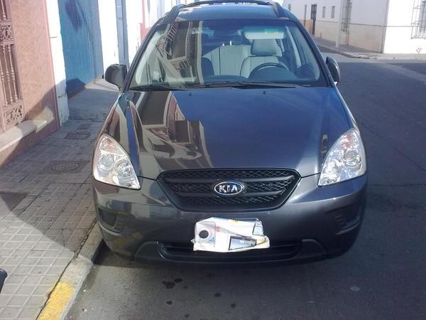 vendo kia carens