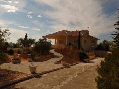 Chalet en venta en Sax, Alicante (Costa Blanca)