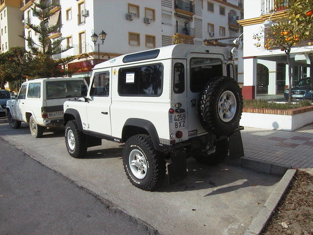 LAND ROVER DEFENDER 2.5 TD5  122 cv