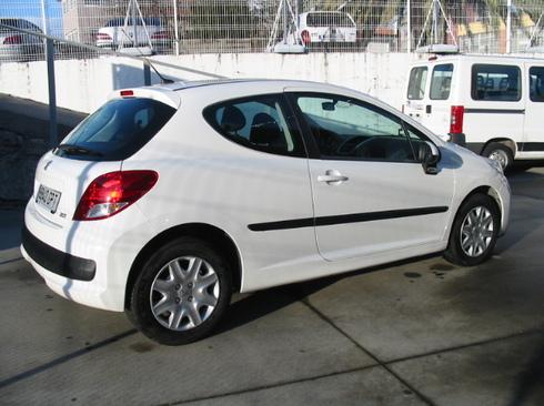 Peugeot 207 CONFORT HDI-90 CV 3P.