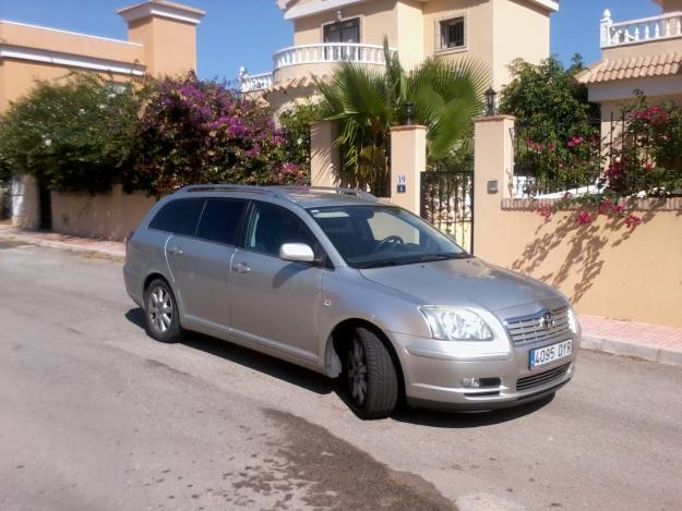 TOYOTA AVENSIS 2.2 D4D EXECUTIVE WAGON