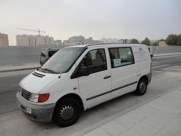 VENDO  MERCEDES VITO