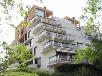 Apartamento con 2 dormitorios se vende en Benahavis, Costa del Sol