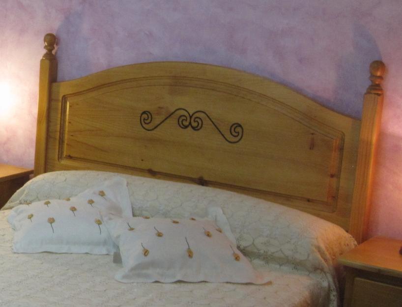 Dormitorio de madera 1365€