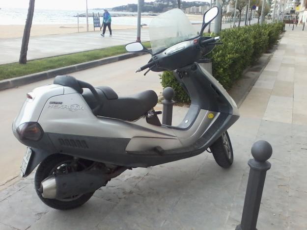 Piaggio super hexagon 125cc, 540 euros