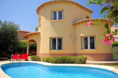 3 bedroom villa in denia