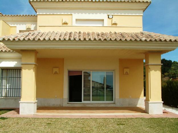 Villas a la venta en Santa Clara Costa del Sol