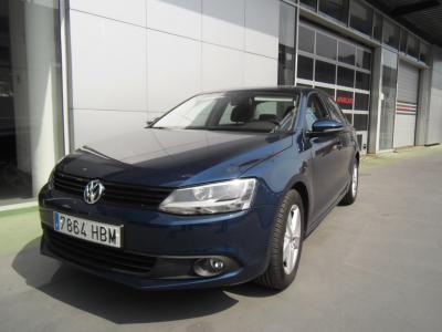 Volkswagen Jetta 1.6TDI ADVANCE 105CV