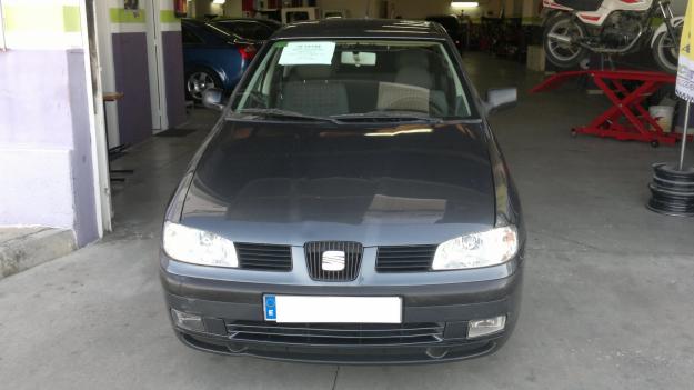 Seat cordoba 1.4 gasolina.