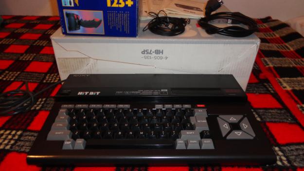 Vendo sony MSX HB-75P en perfectas condiciones,caja y joystick