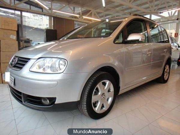 Volkswagen Touran 1.9 TDI TRAVELLER 7PLAZAS 1AÑ