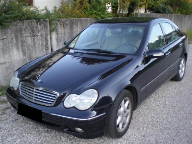 2003 Mercedes-Benz C 220 CDI Elegance Azul