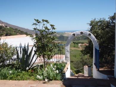 Chalet con 5 dormitorios se vende en Casares Pueblo, Costa del Sol