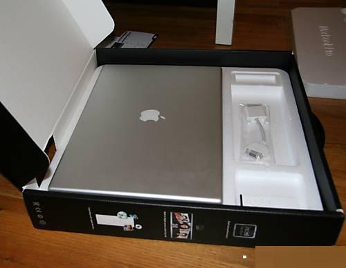 Apple MacBook Pro 17