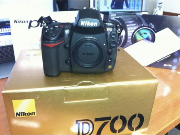 Nikon D-700