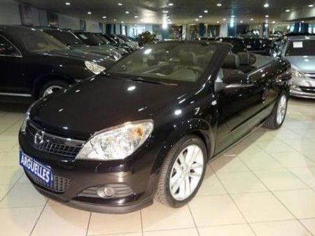 OPEL ASTRA TWIN TOP 1.9 CDTI COSMOS MANUAL - Madrid