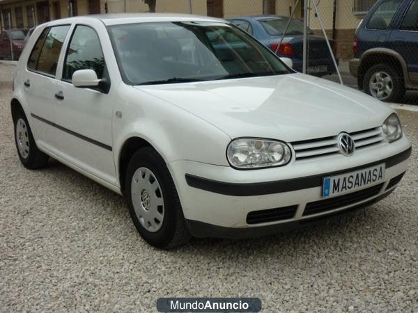 Volkswagen Golf 1.4 I (75 CV) 5P