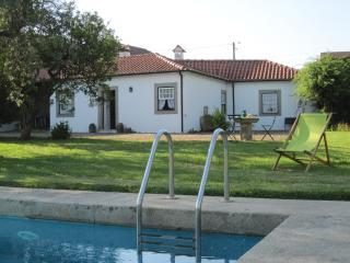 Casa rural : 4/6 personas - piscina - ponte de lima  entre douro e minho  portugal