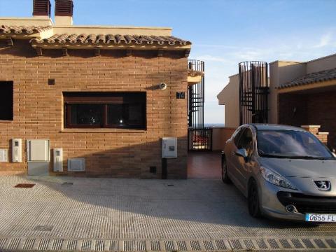 Casa adosada en Roda de Barà