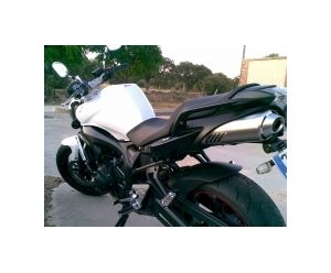 YAMAHA FZ6