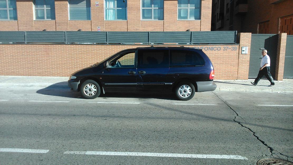 Chrysler Grand Voyager 1.500 euros