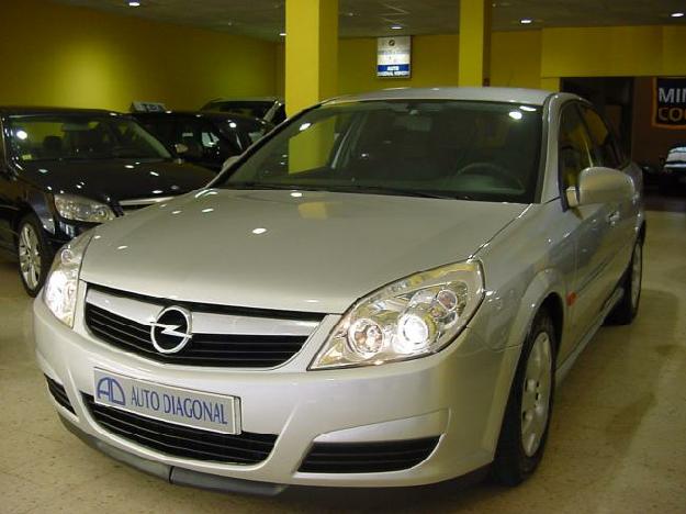 Opel Vectra del año 2005 en Barcelona