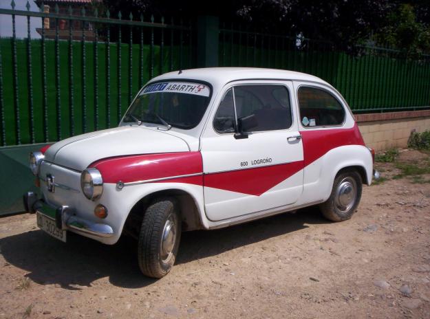 se vende ,coche seat 600