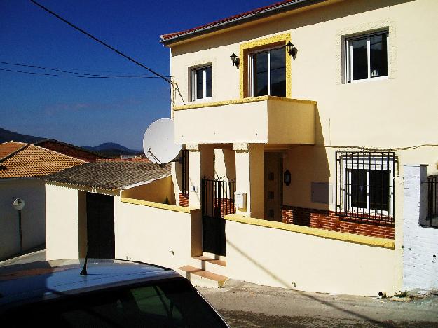 Casa en venta en Castillo de Locubín, Jaén