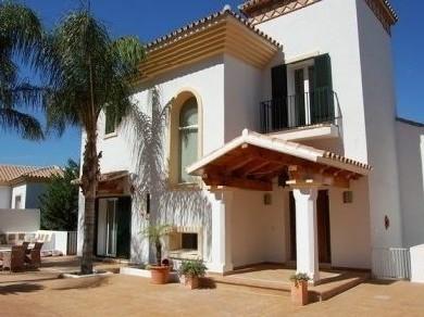 Chalet con 4 dormitorios se vende en Mijas Costa, Costa del Sol