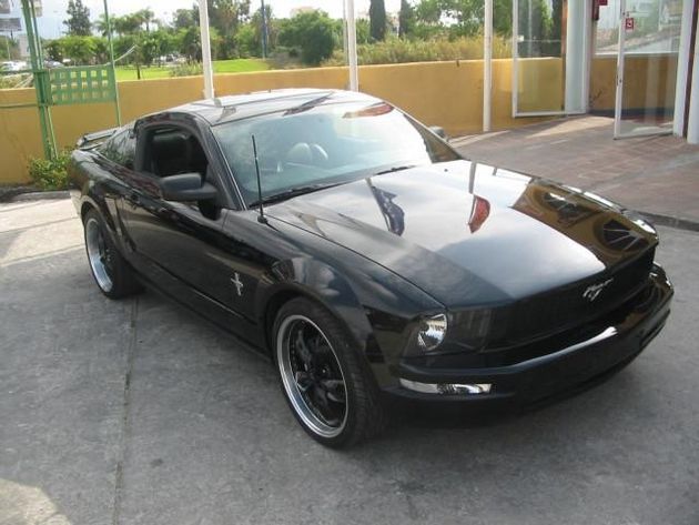 FORD MUSTANG V6 COUPE PREMIUM TECHO SOLAR