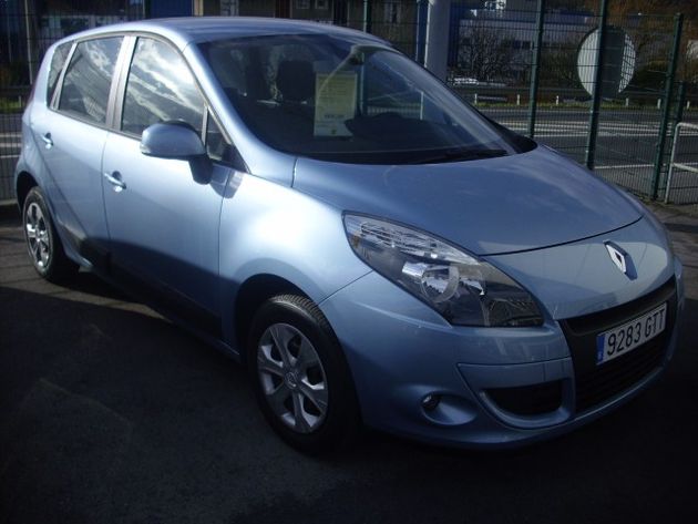 RENAULT SCENIC Expression 1.5 DCI 105 CV