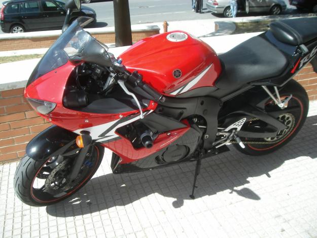 yahama r6  600 PERFECTO ESTADO