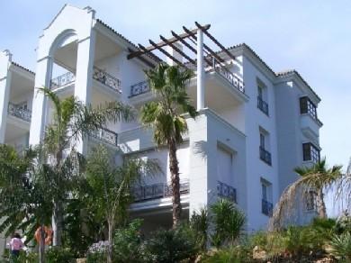 Apartamento con 2 dormitorios se vende en Marbella, Costa del Sol