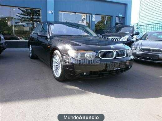 BMW Serie 7 745iA