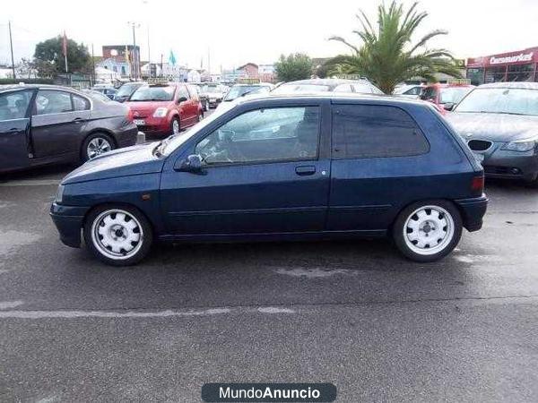 Renault Clio 1.8 16v