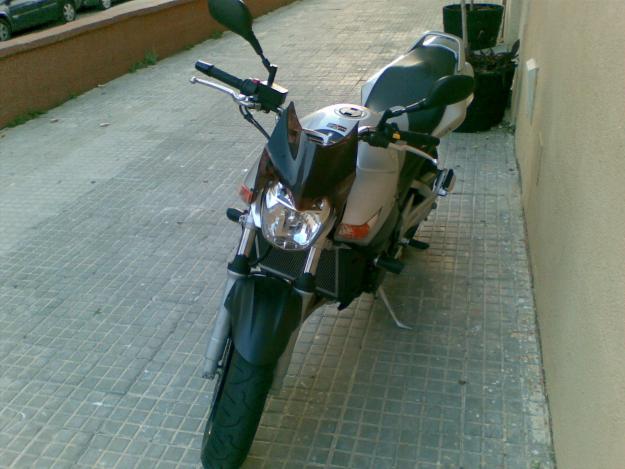 suzuki gsr 600 2008