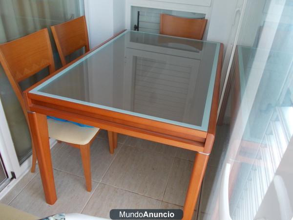 Vendo mesa de Comedor con 6 sillas  ¡¡ SOLO EN IBIZA!!