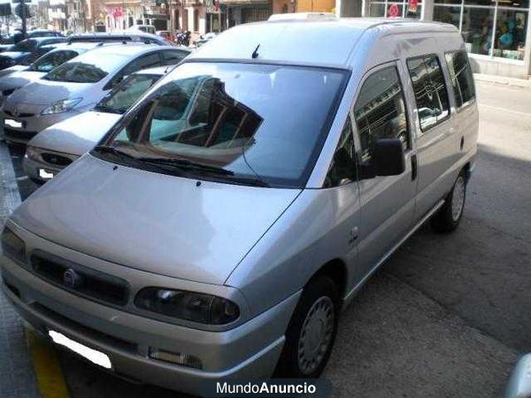 Fiat Scudo 2.0JTD Combi 9 PLAZAS ELX 109