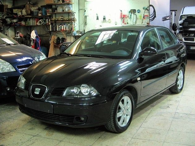 FORD FOCUS GHIA 1.6