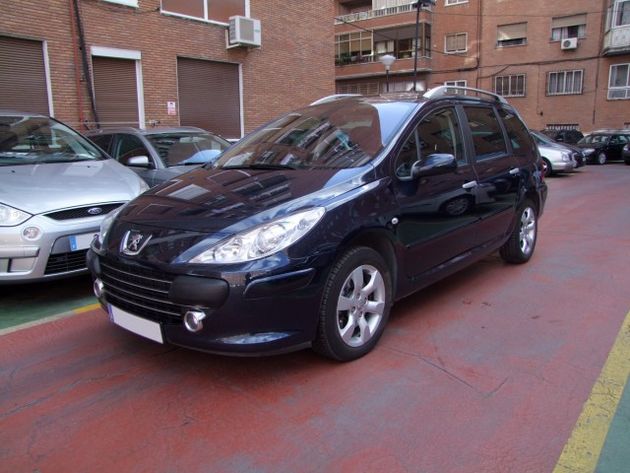 PEUGEOT 207 1.4HDI Urban